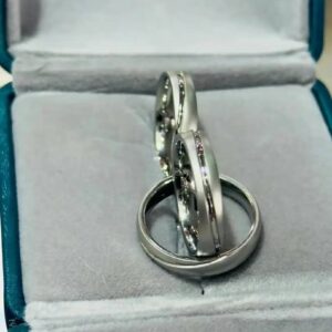 wedding rings (A pair)